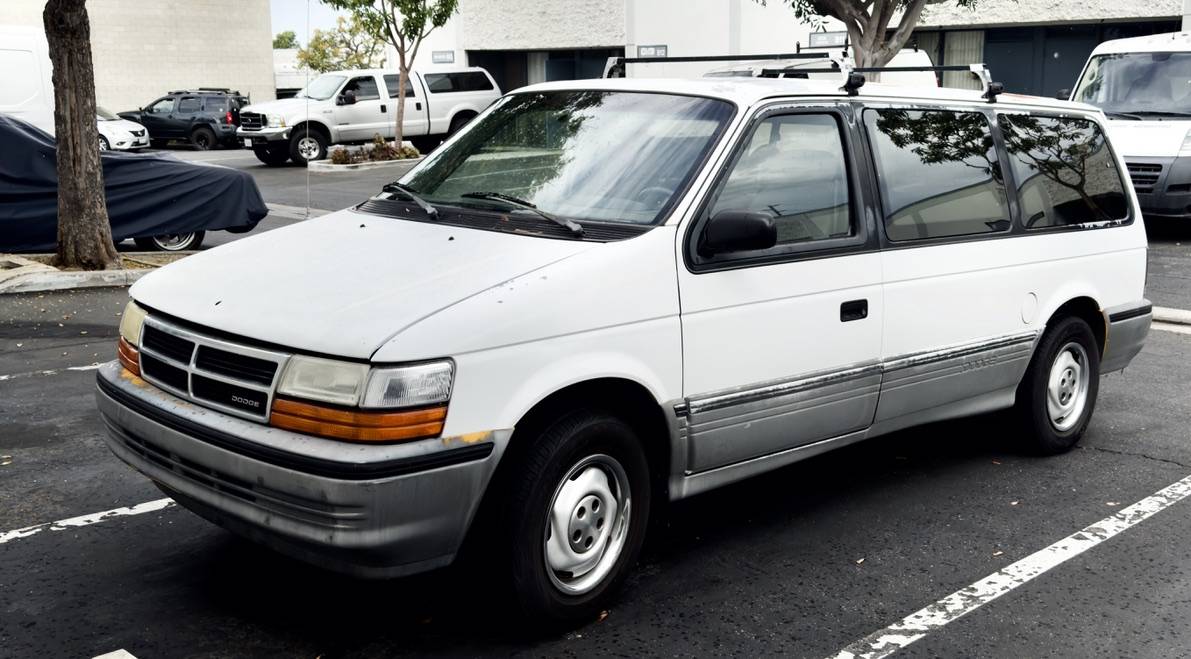 Dodge-Grand-caravan-1993-White