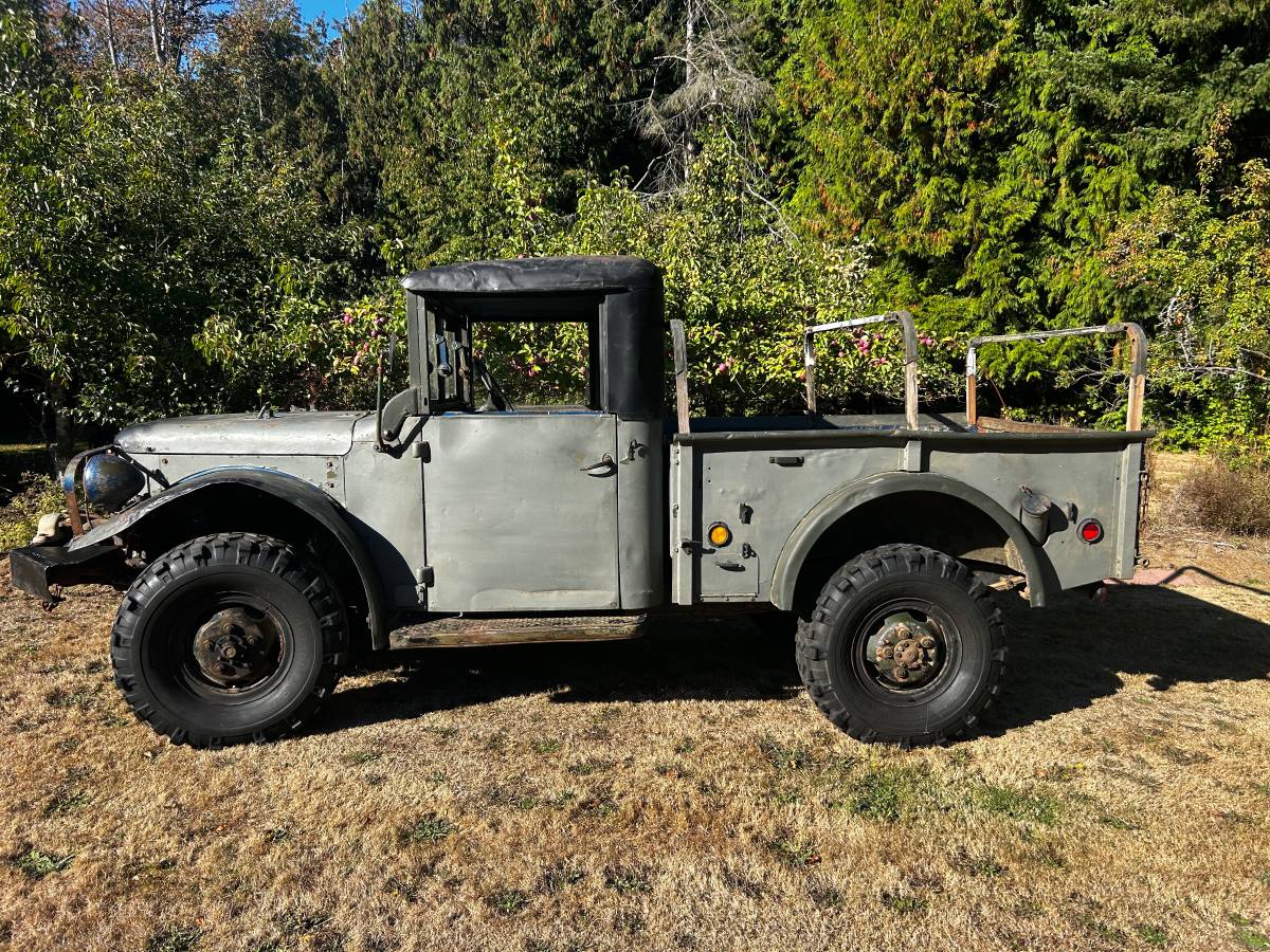 Dodge-M37-4-x-4-1952-Green