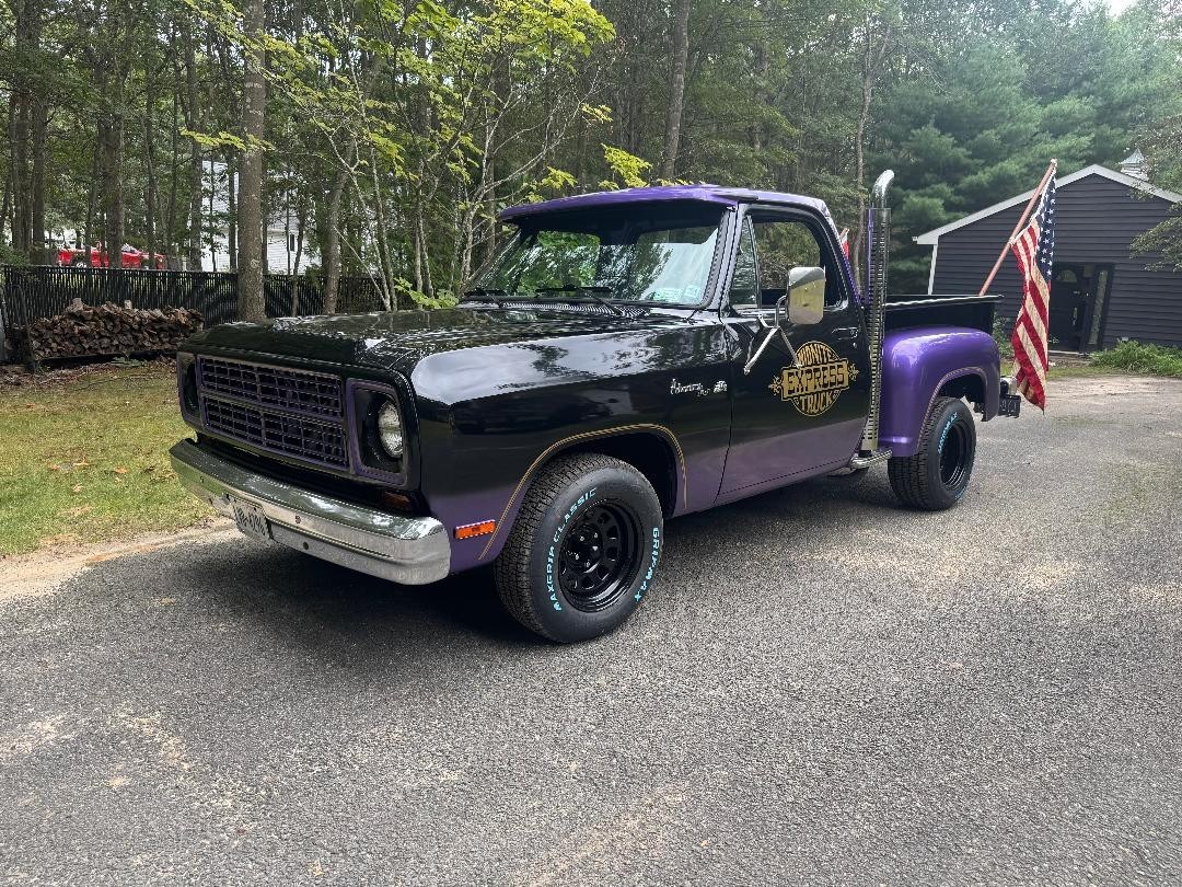 Dodge-Other-Pickups-1981-Standard-Cab-Pickup-Black