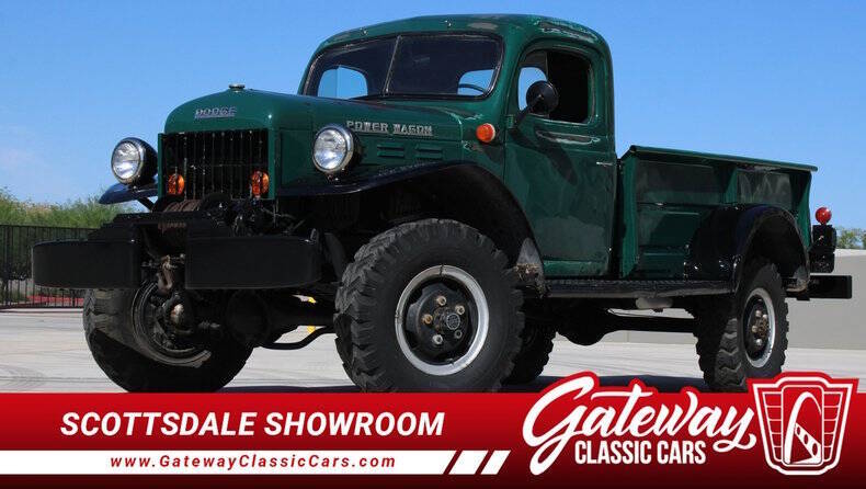 Dodge-Power-wagon-1955-Green-And-Black-Black