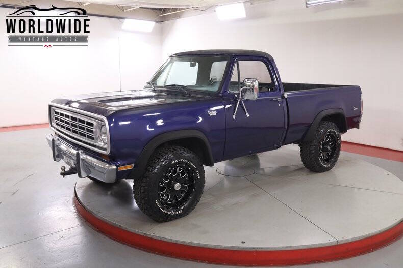 Dodge-Power-wagon-1974-Blue-Black
