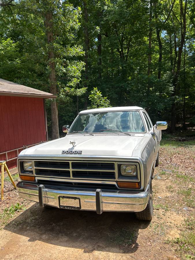 Dodge-Ram-1990-White