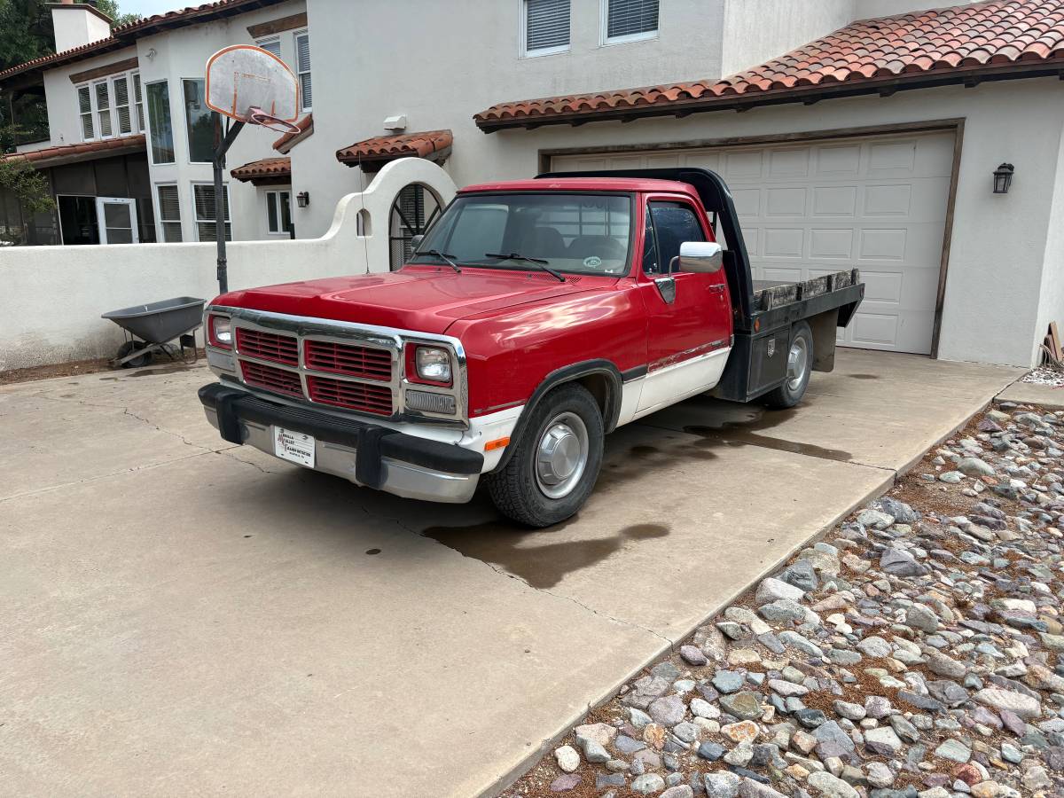 Dodge-Ram-1992-Red