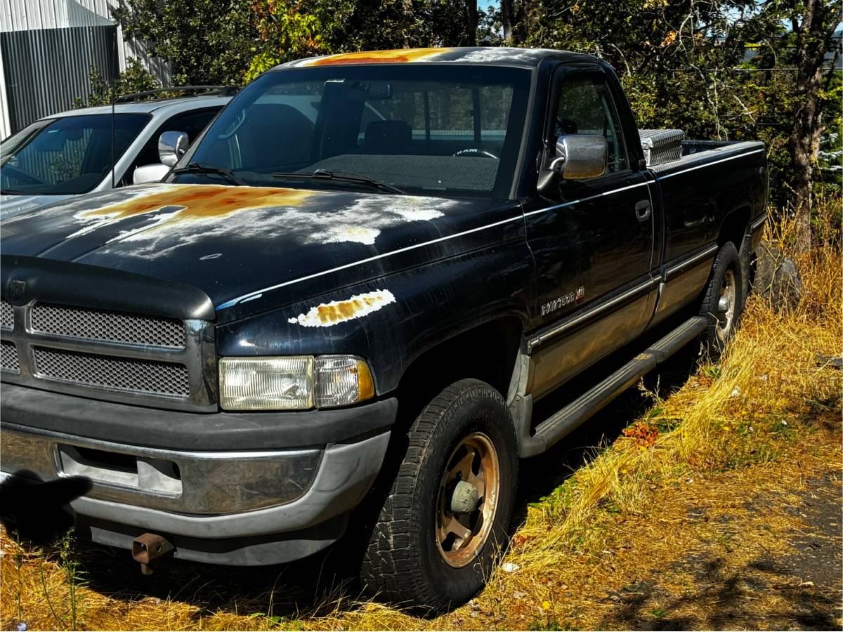Dodge-Ram-1994-Blue