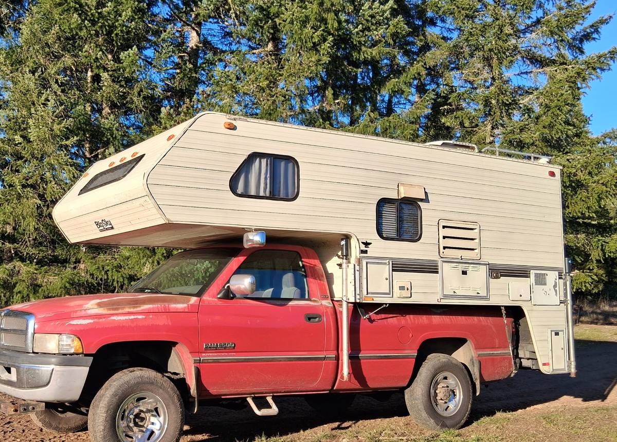 Dodge-Ram-1994-Red