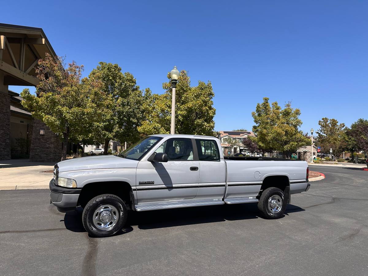 Dodge-Ram-1996