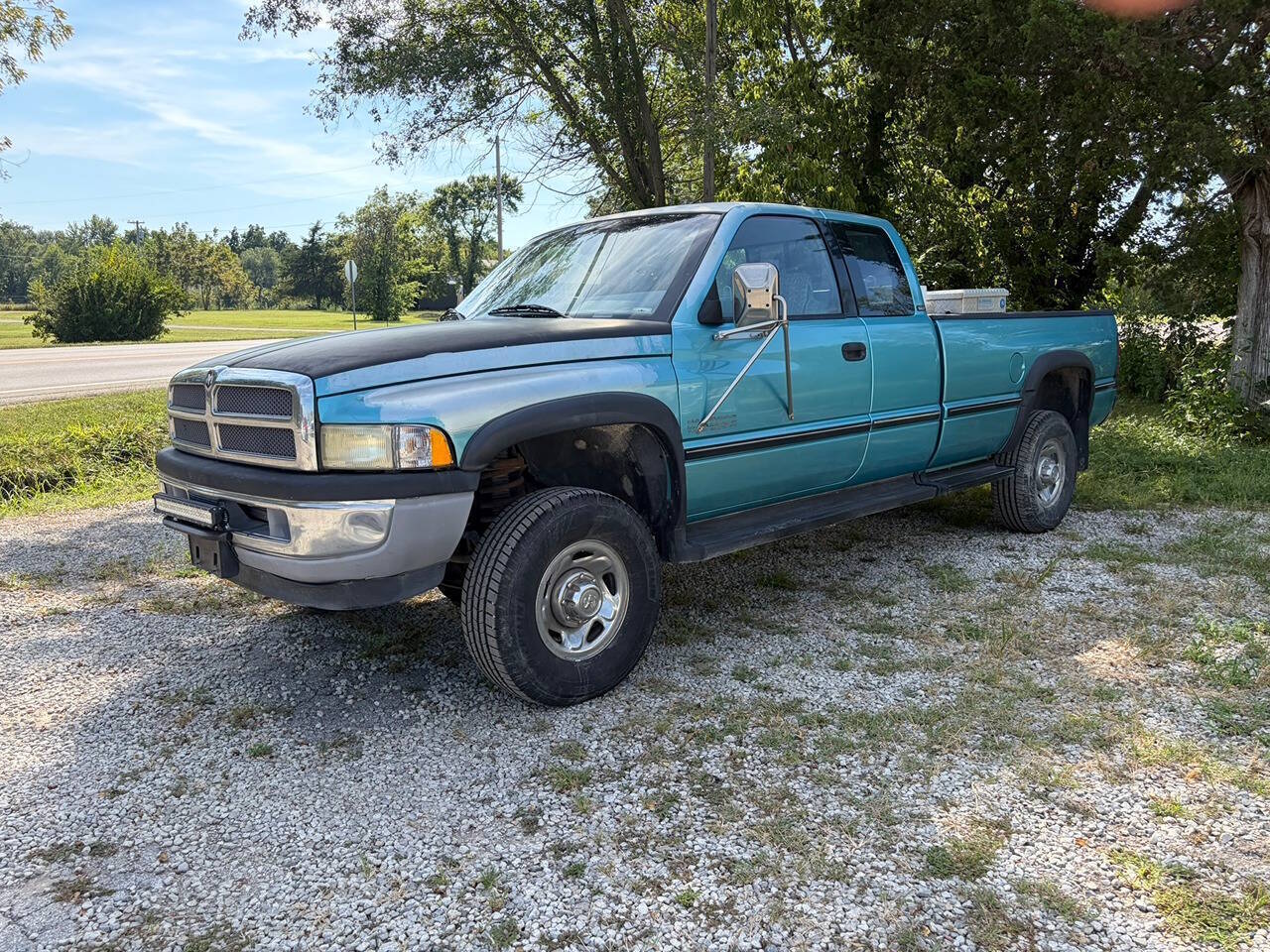 Dodge-Ram-1996-Aqua-Pearl-Metallic