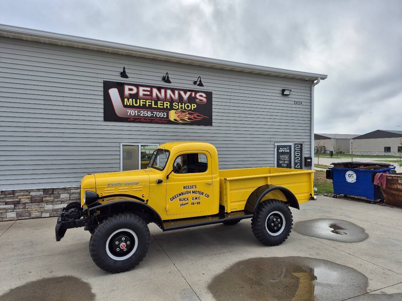 Dodge-Ram-pickup-1500-1950-Yellow