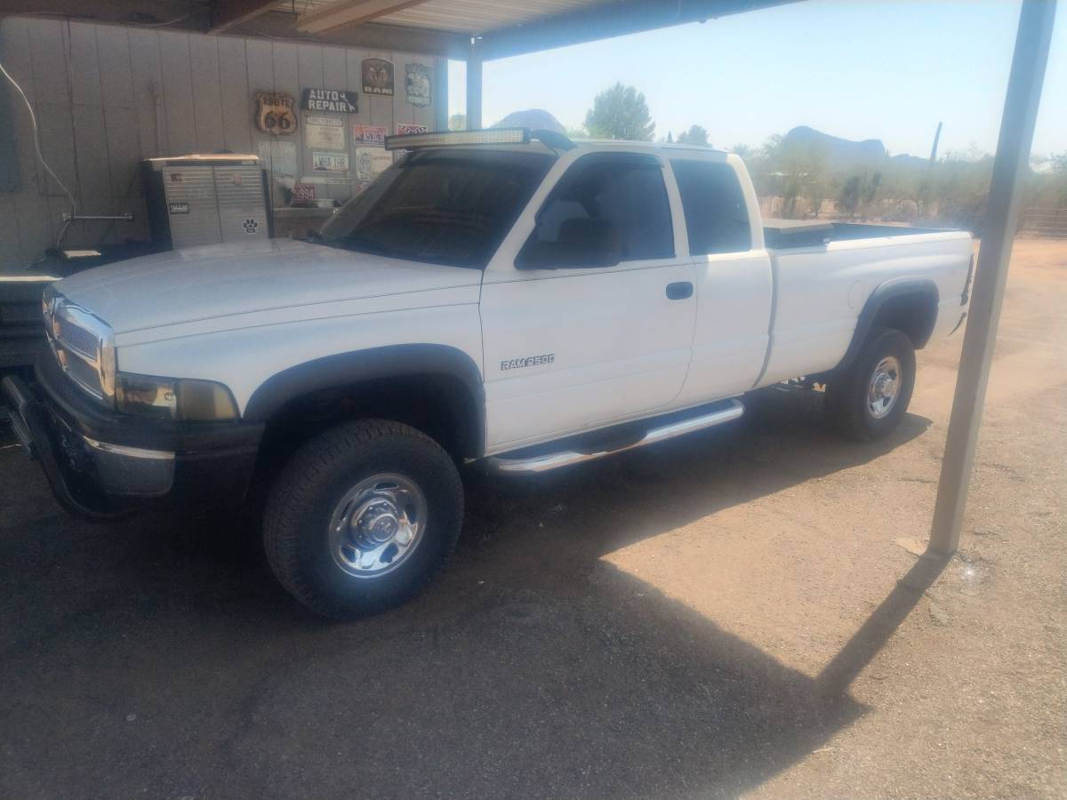 Dodge-Ram-v10-4x4-1996