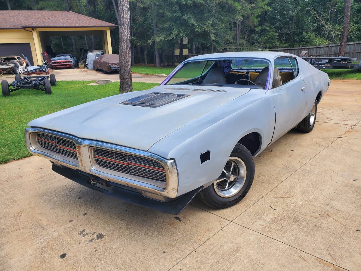Dodge-Super-bee-1971-Purple