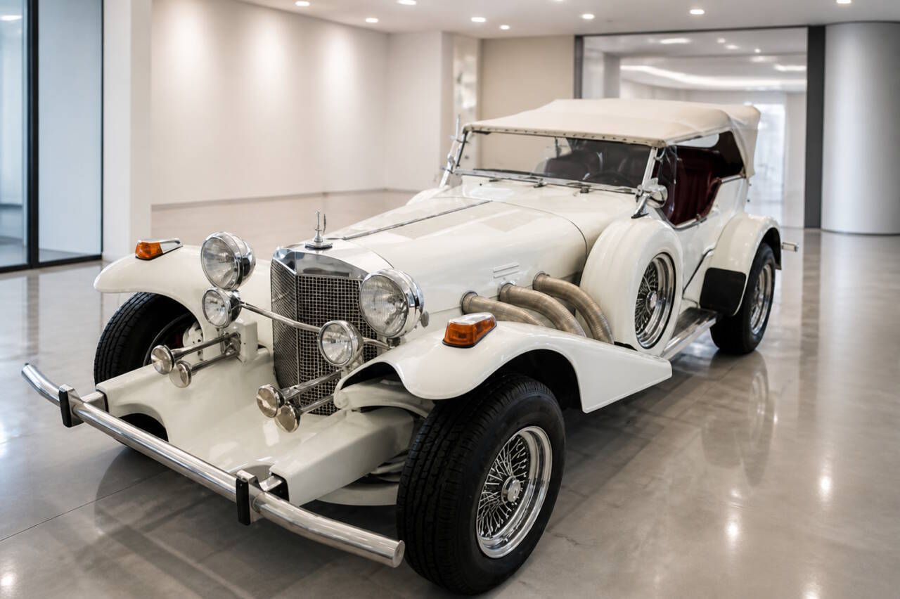 Excalibur-Phaeton-1979-White