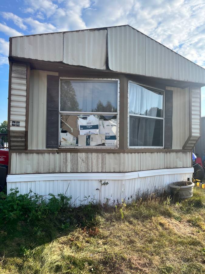 Fairmont-mobile-home-1989-Brown