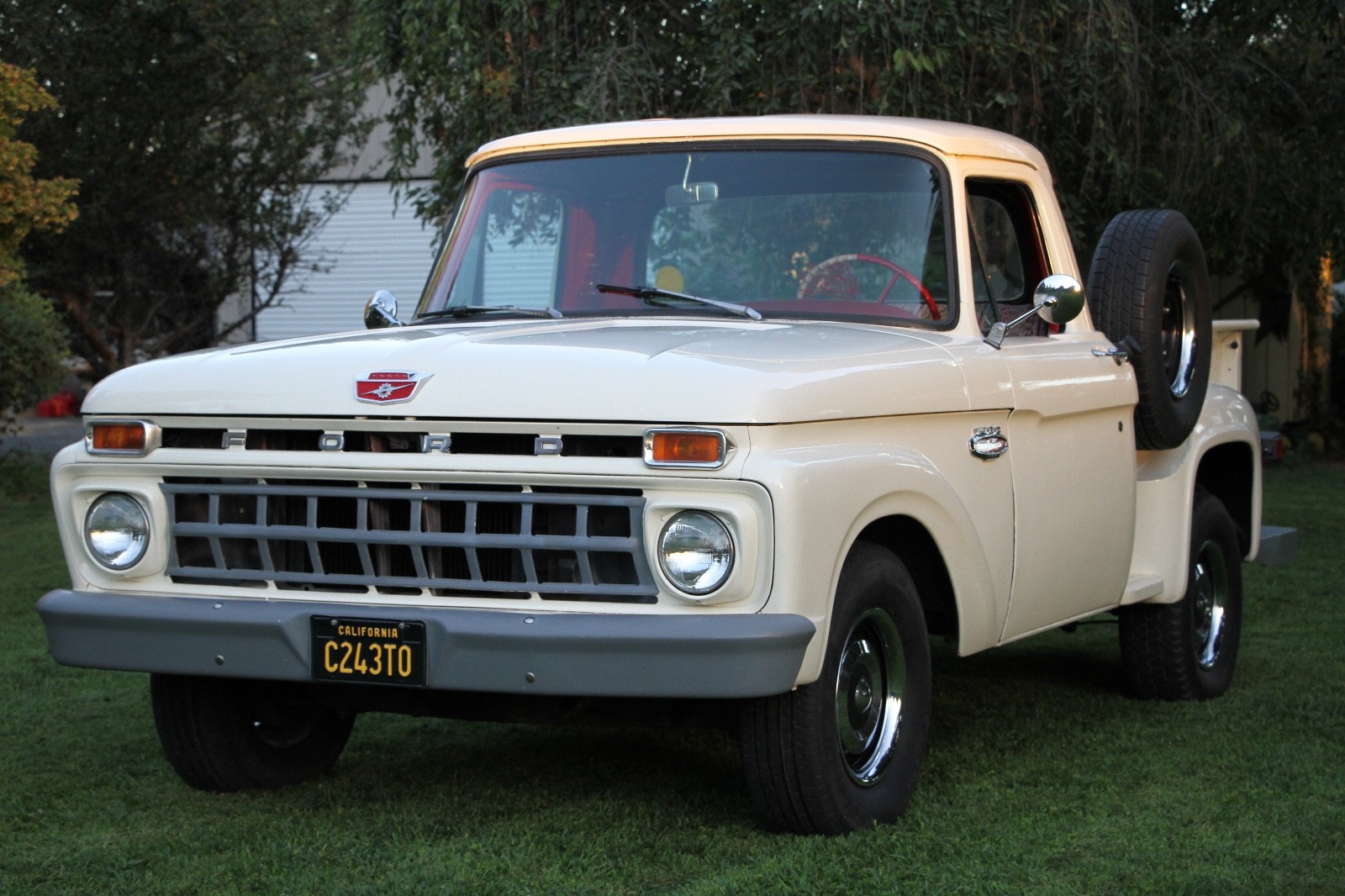Ford-12-Ton-Pickup-1965-Standard-Cab-Pickup-Red