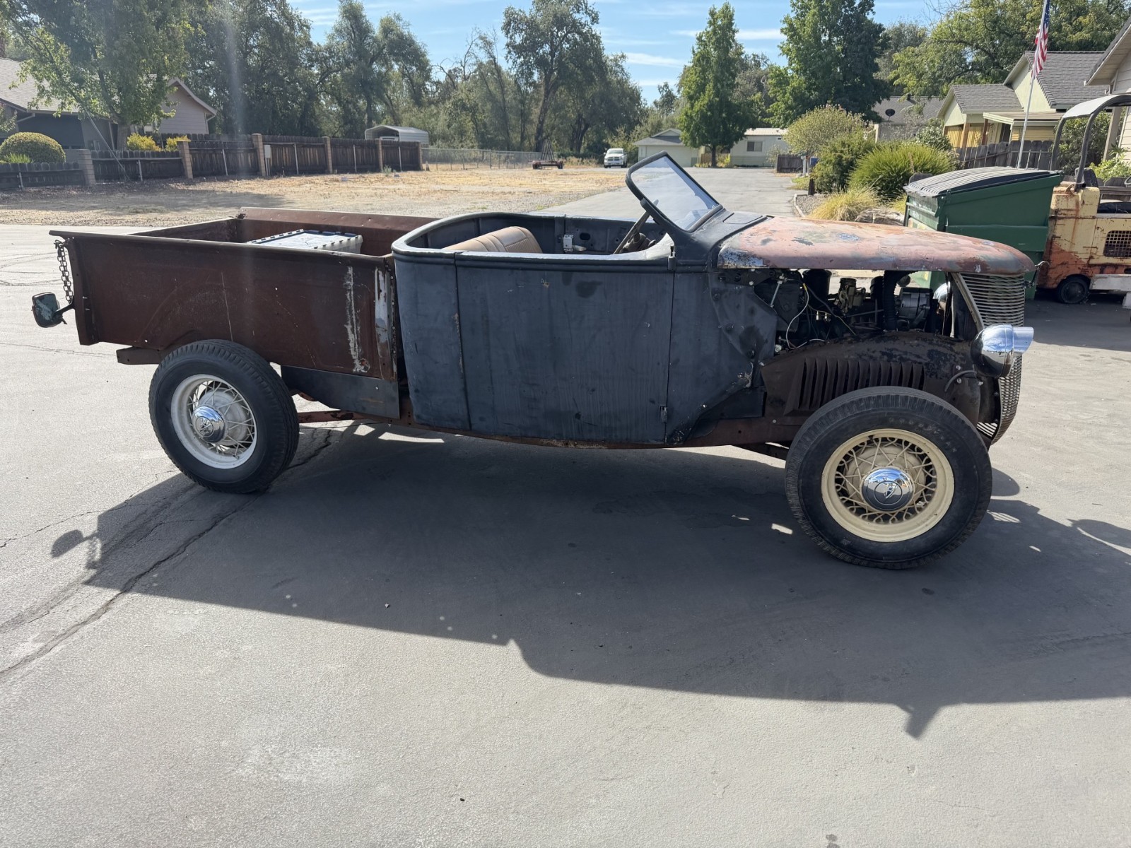 Ford-1937-Convertible-Brown
