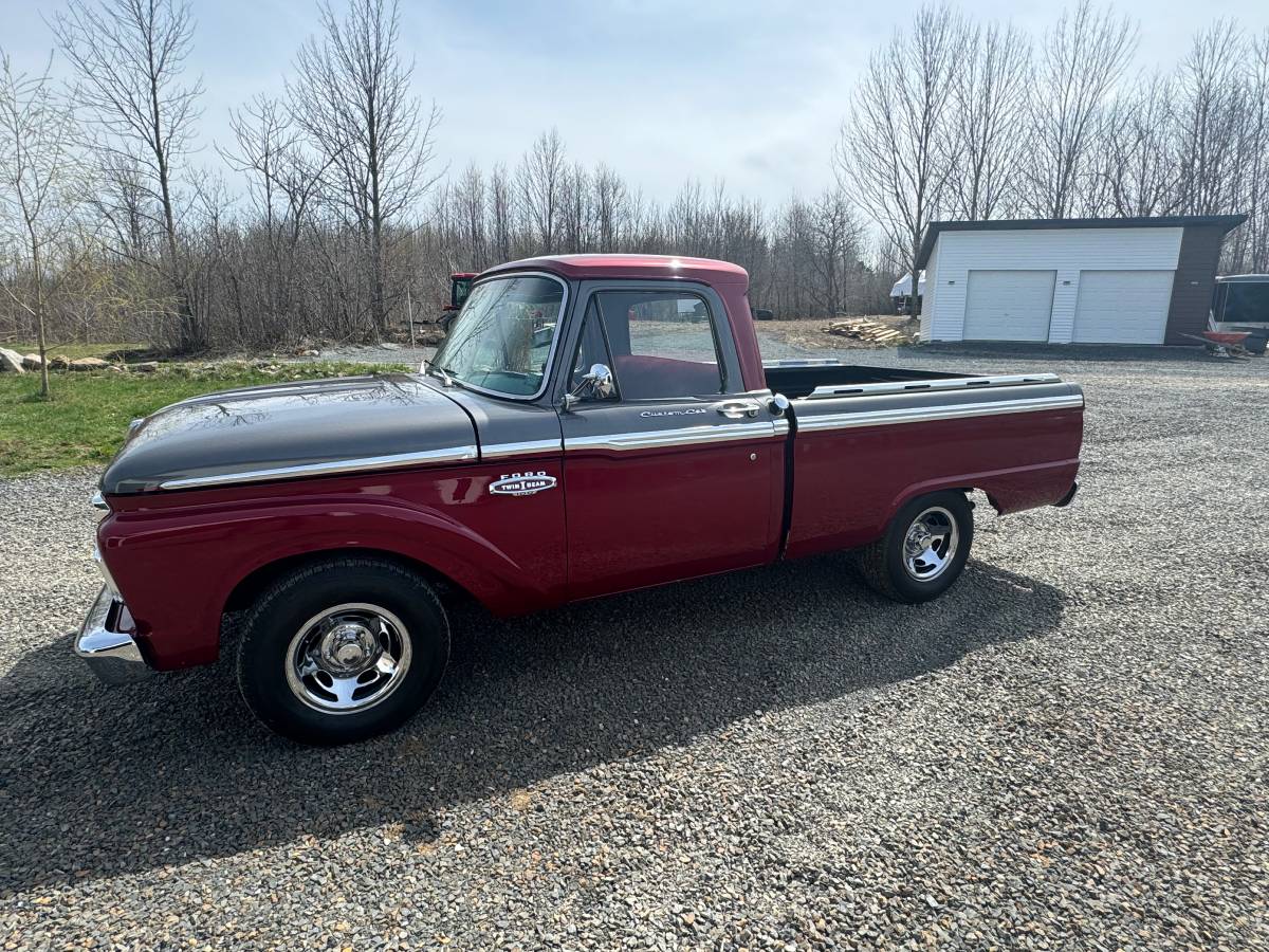 Ford-1966-Silver