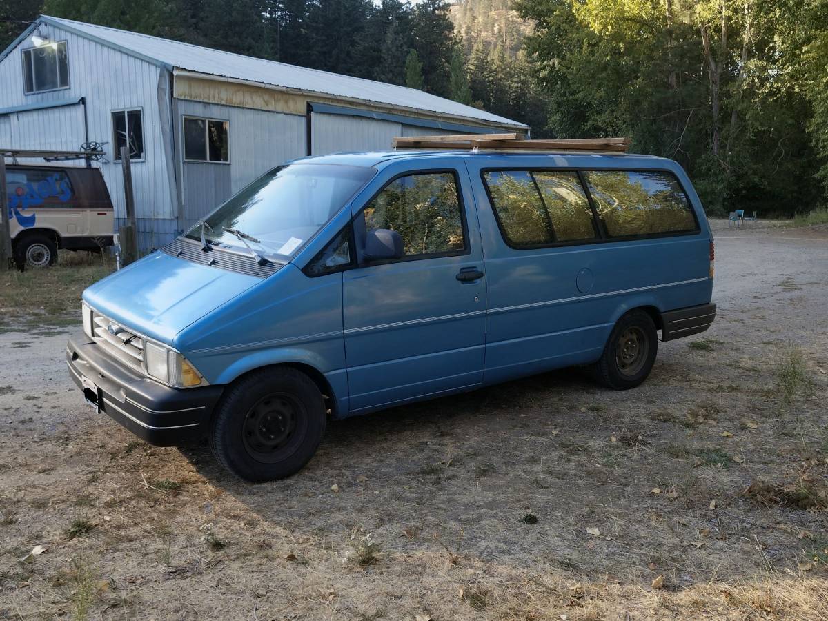 Ford-Aerostar-1993-Blue