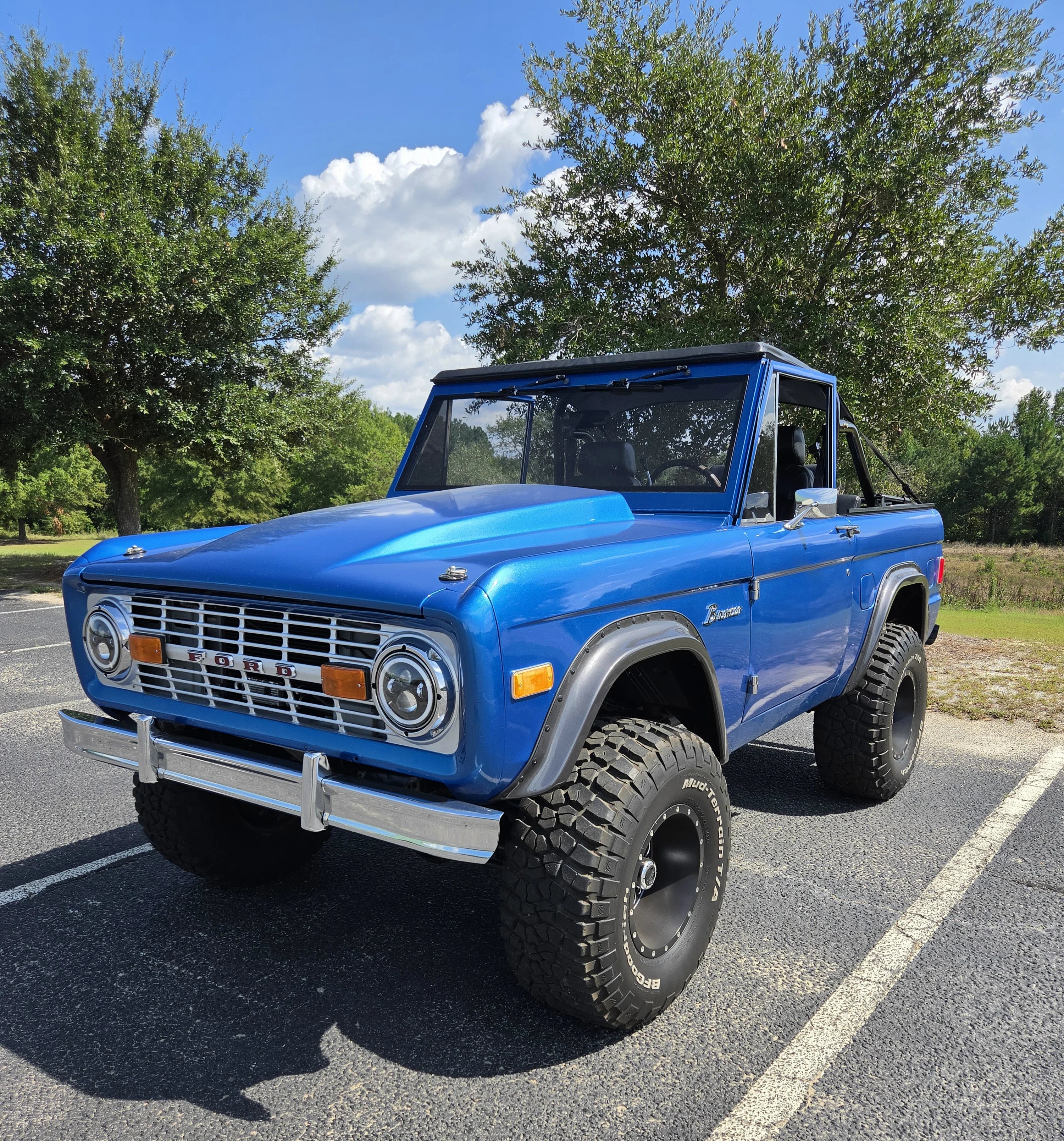 Ford-Bronco-1977-Blue-Black