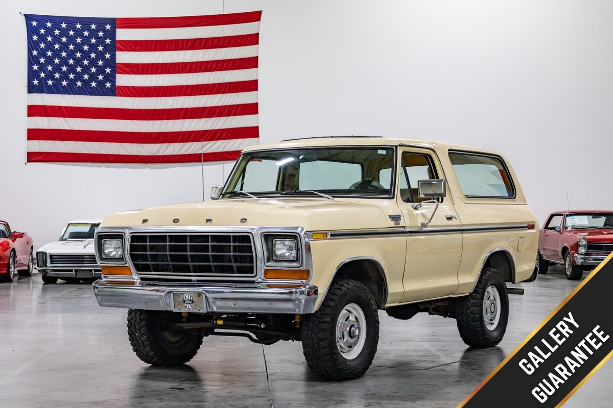Ford-Bronco-1979-Truck-Sand