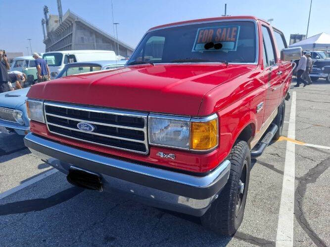 Ford-Bronco-1991