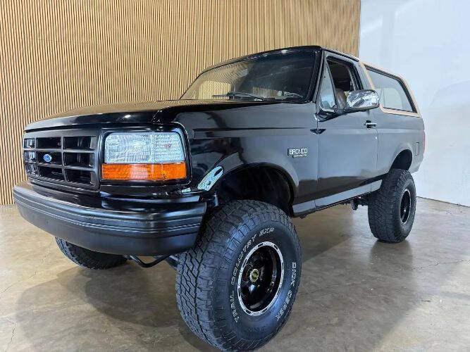 Ford-Bronco-1994-Black-Tan-Vinyl