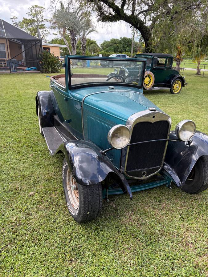Ford-Cabriolet-1930