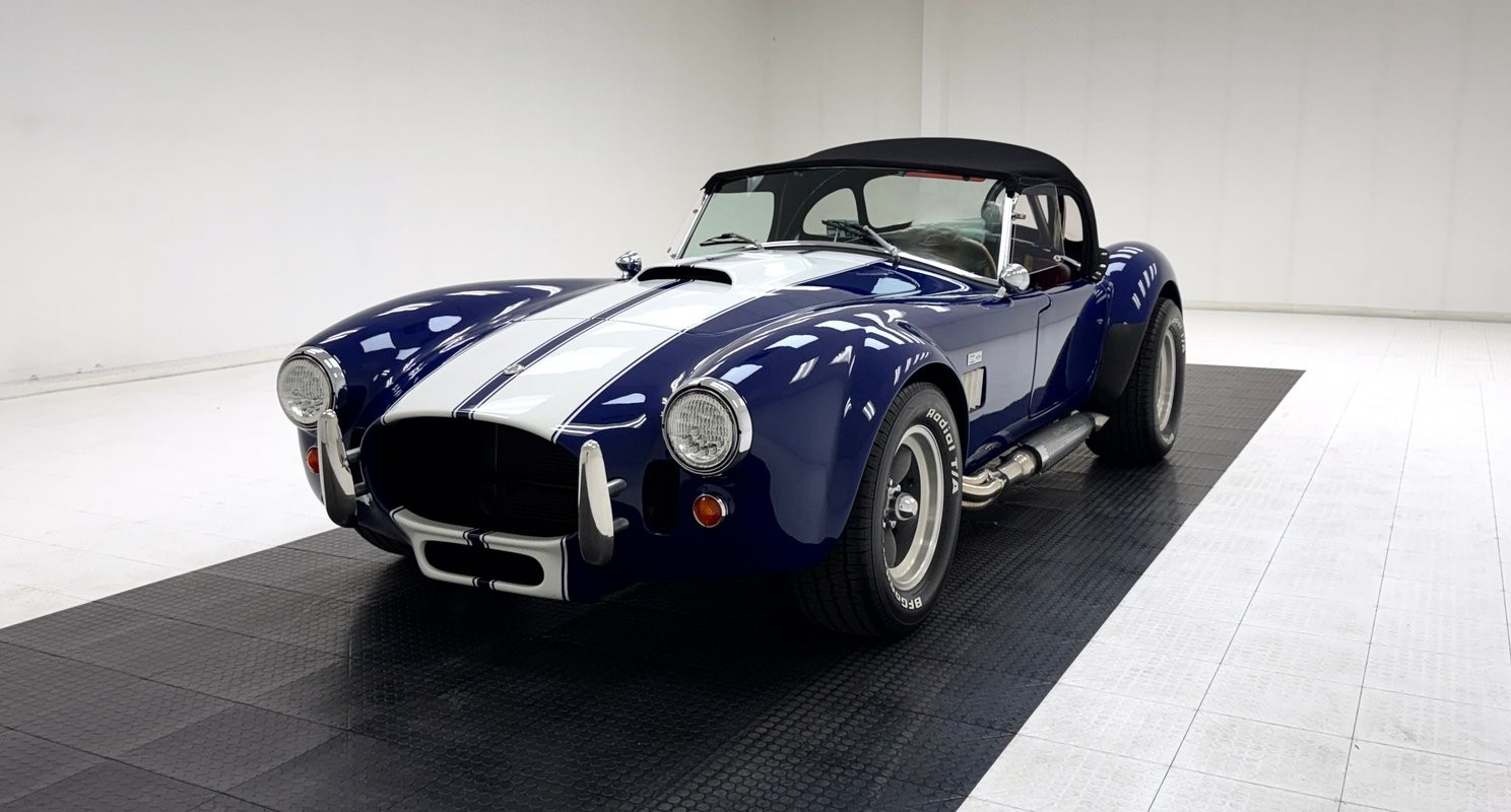 Ford-Classic-Roadster-Cobra-1966-Roadster-Oxblood