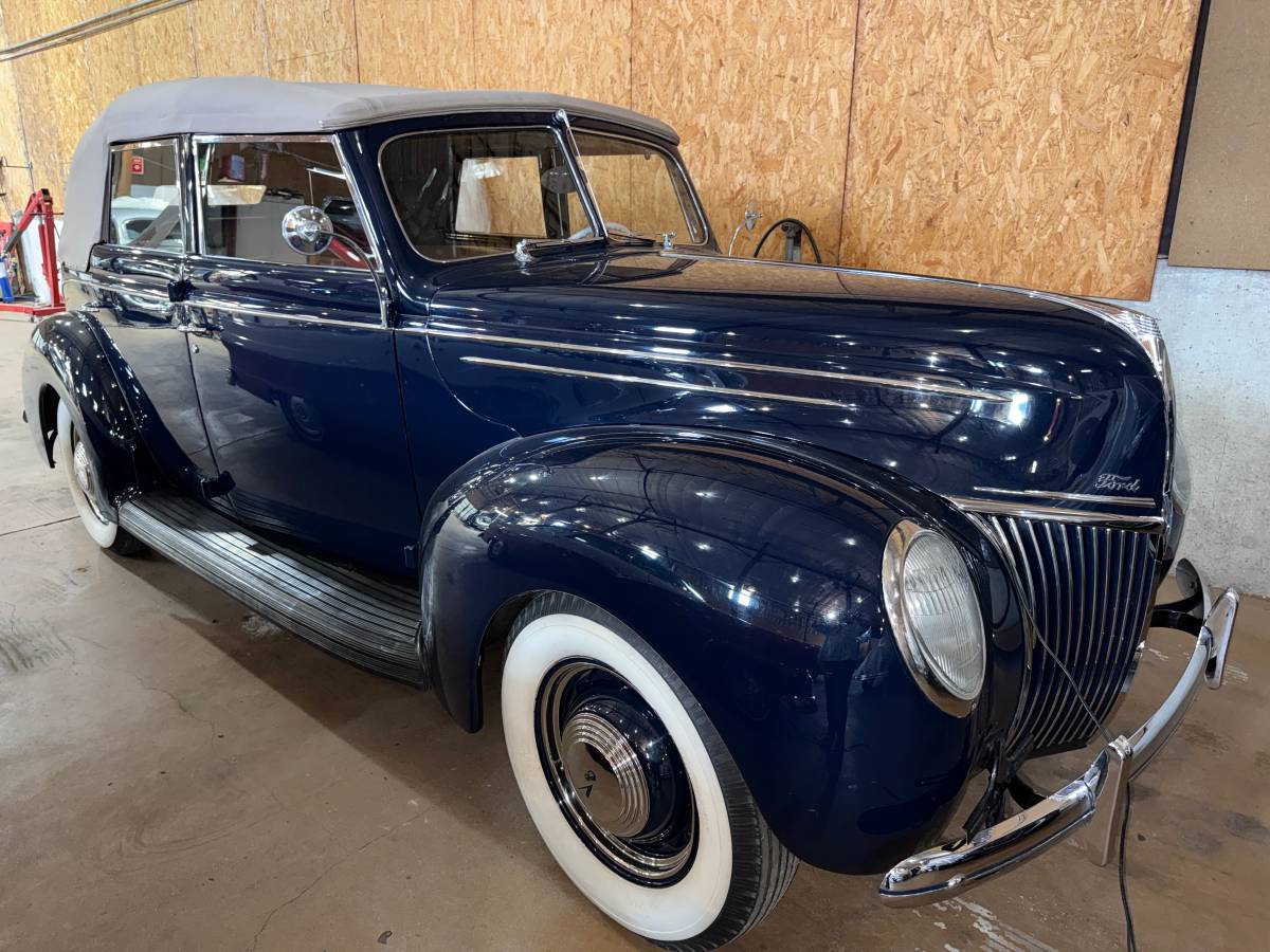 Ford-Convertible-1939-Blue