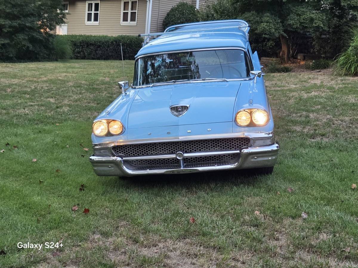 Ford-Country-sedan-1958-Blue