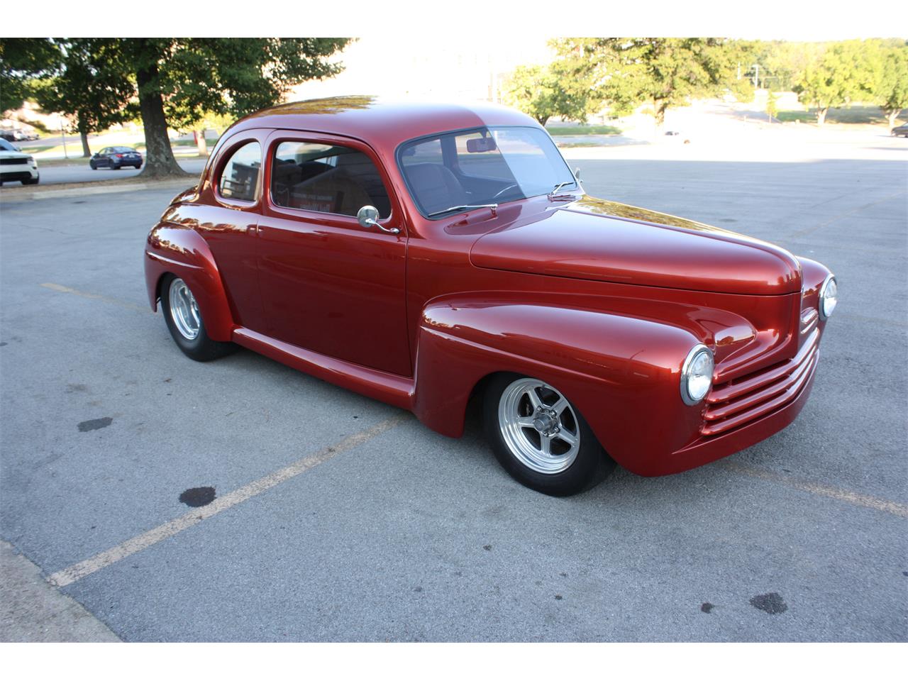 Ford-Coupe-1946-Orange-Tan