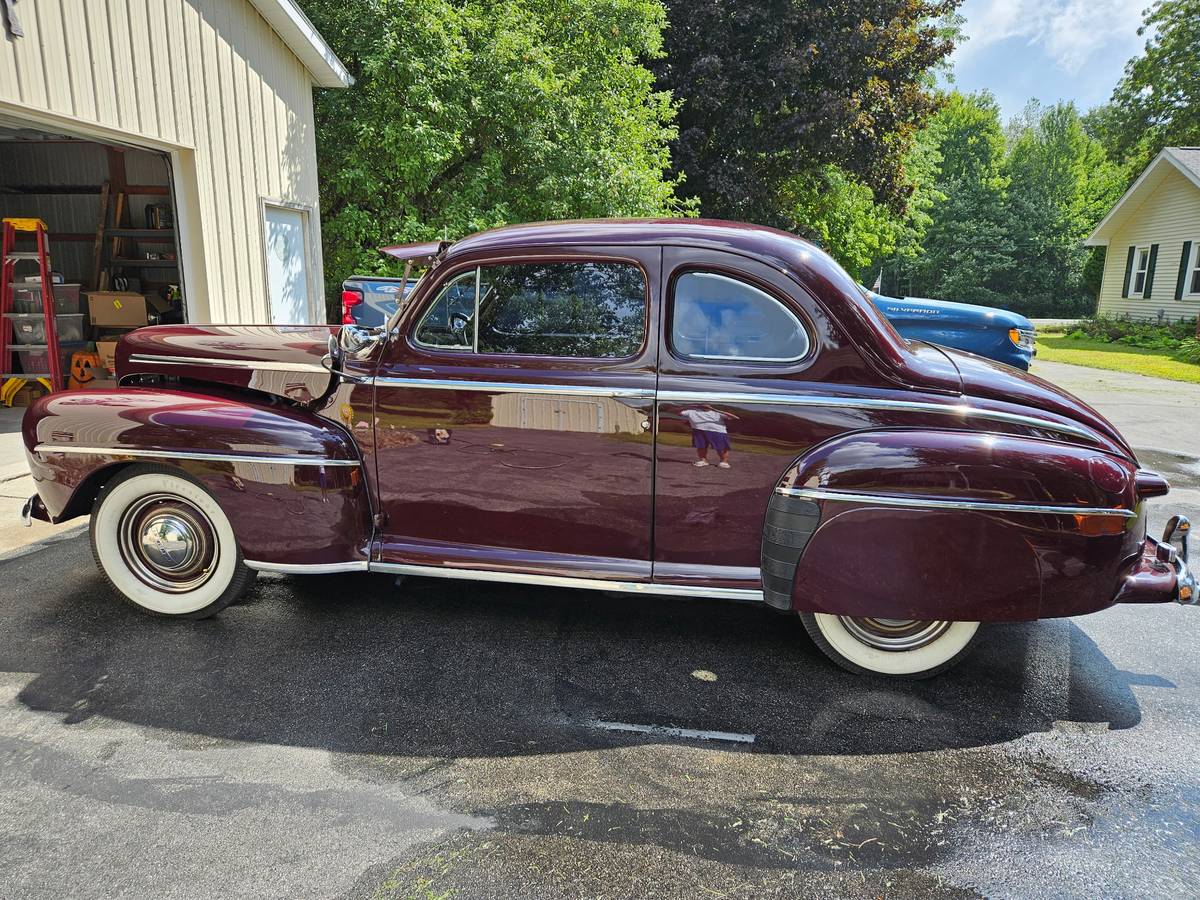 Ford-Coupe-1947