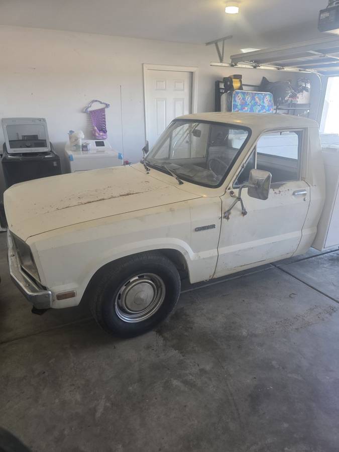 Ford-Courier-1978-White