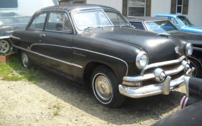 Ford Crestline 1951