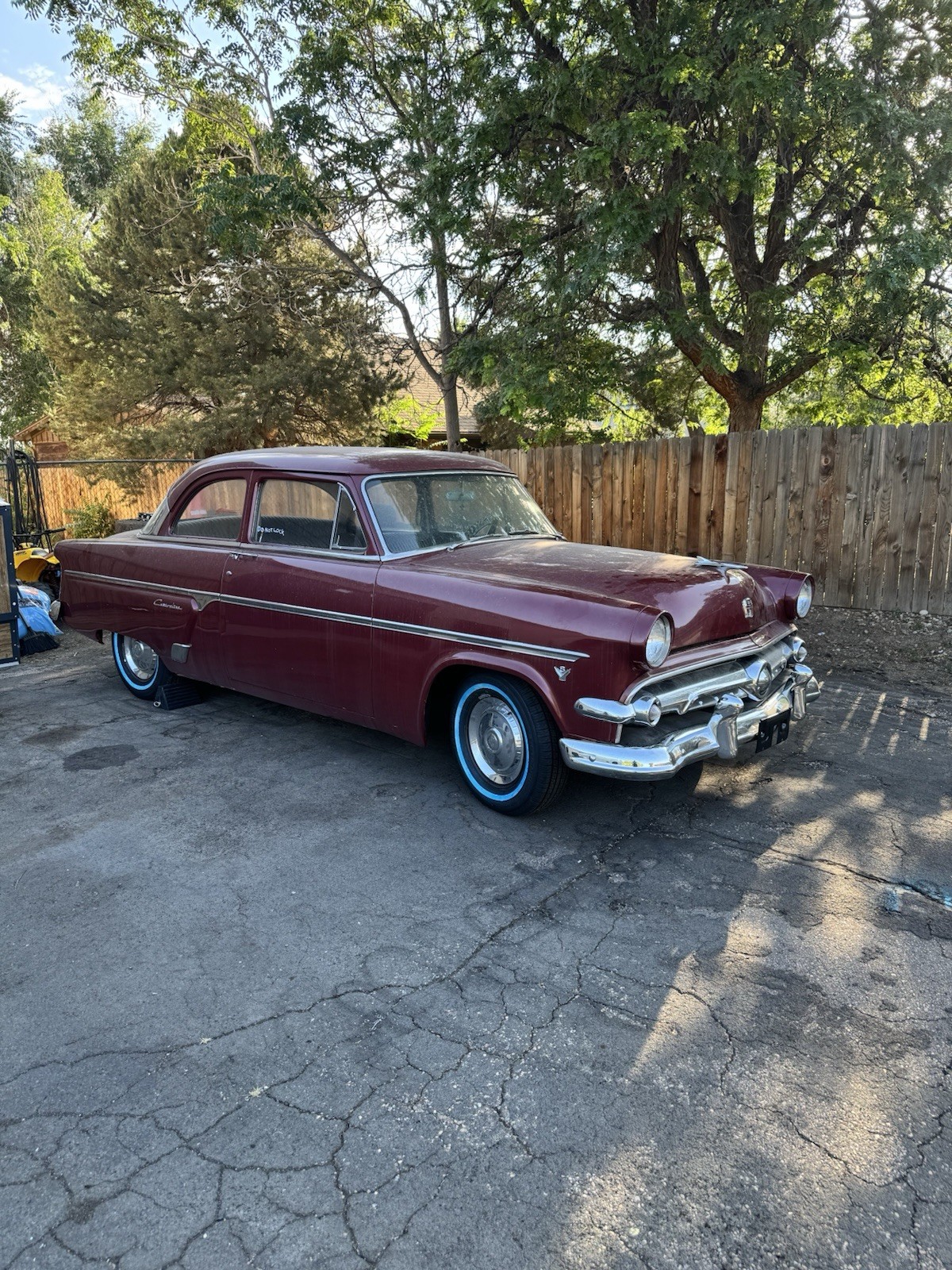 Ford-Customline-1954-Coupe-Tan