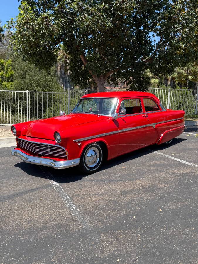 Ford-Customline-1954