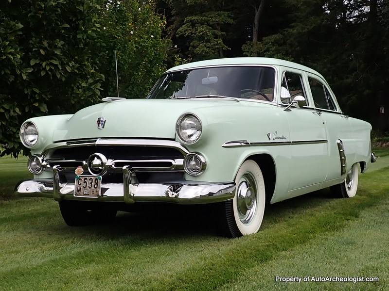 Ford-Customline-sedan-1952-Green
