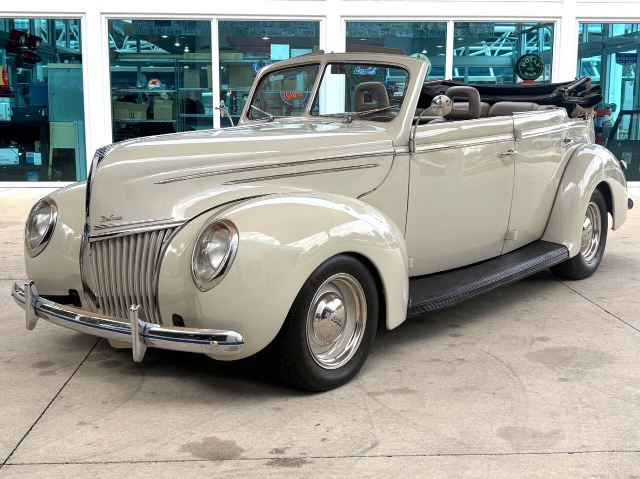 Ford Deluxe 1939
