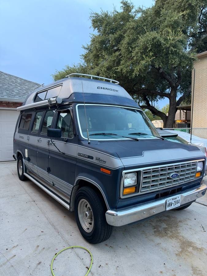 Ford-E-150-1987-White