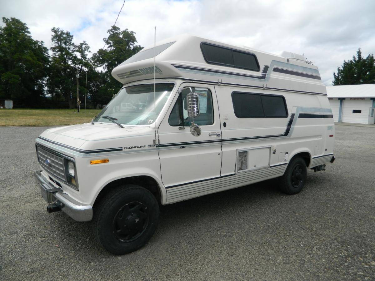 Ford-E-250-1991-White