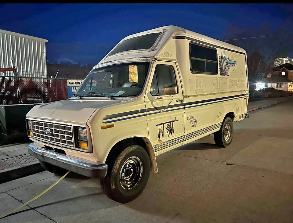 Ford-E-350-1989