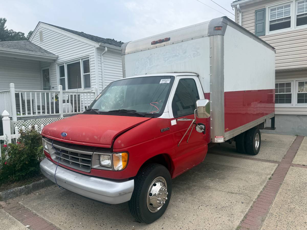 Ford-E-350-1994-White