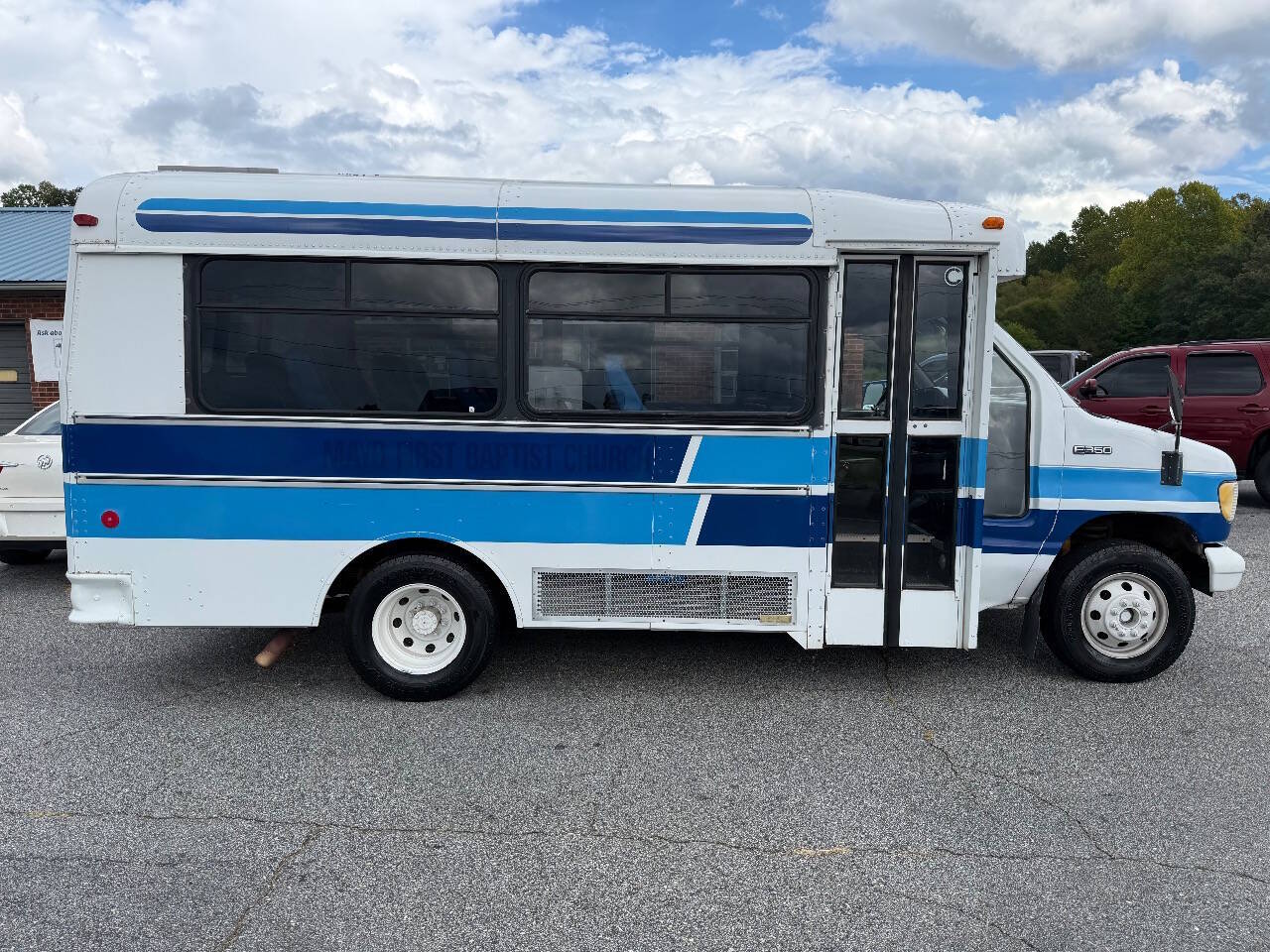 Ford-Econoline-1995-White-Blue