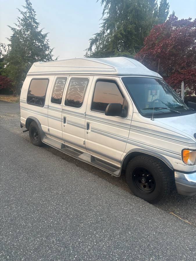 Ford-Econoline-mark-3-1992-White