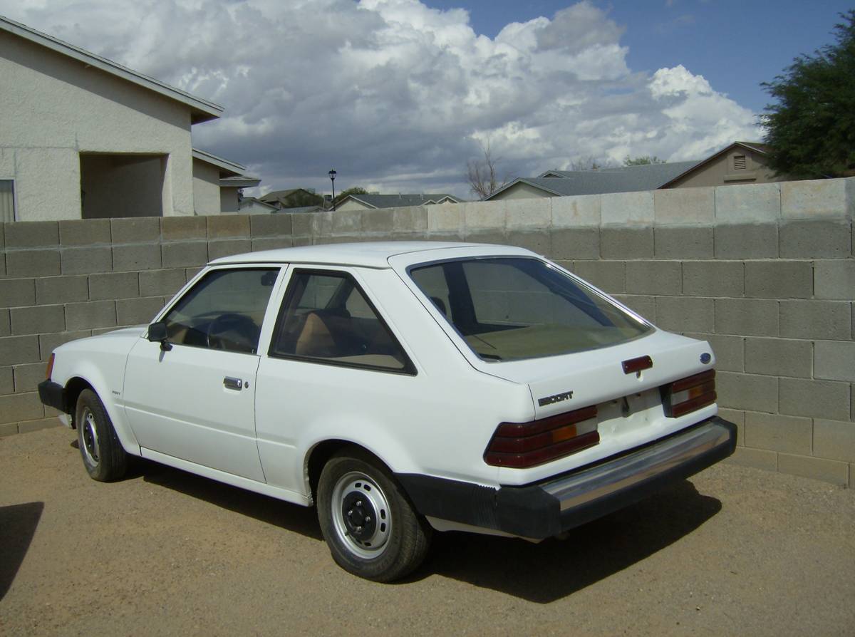 Ford-Escort-1987