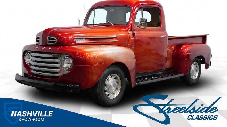 Ford-F-100-1950-Candy-Apple-Red-Saddle