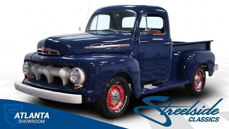 Ford-F-100-1952-Sheridan-Blue-Tan