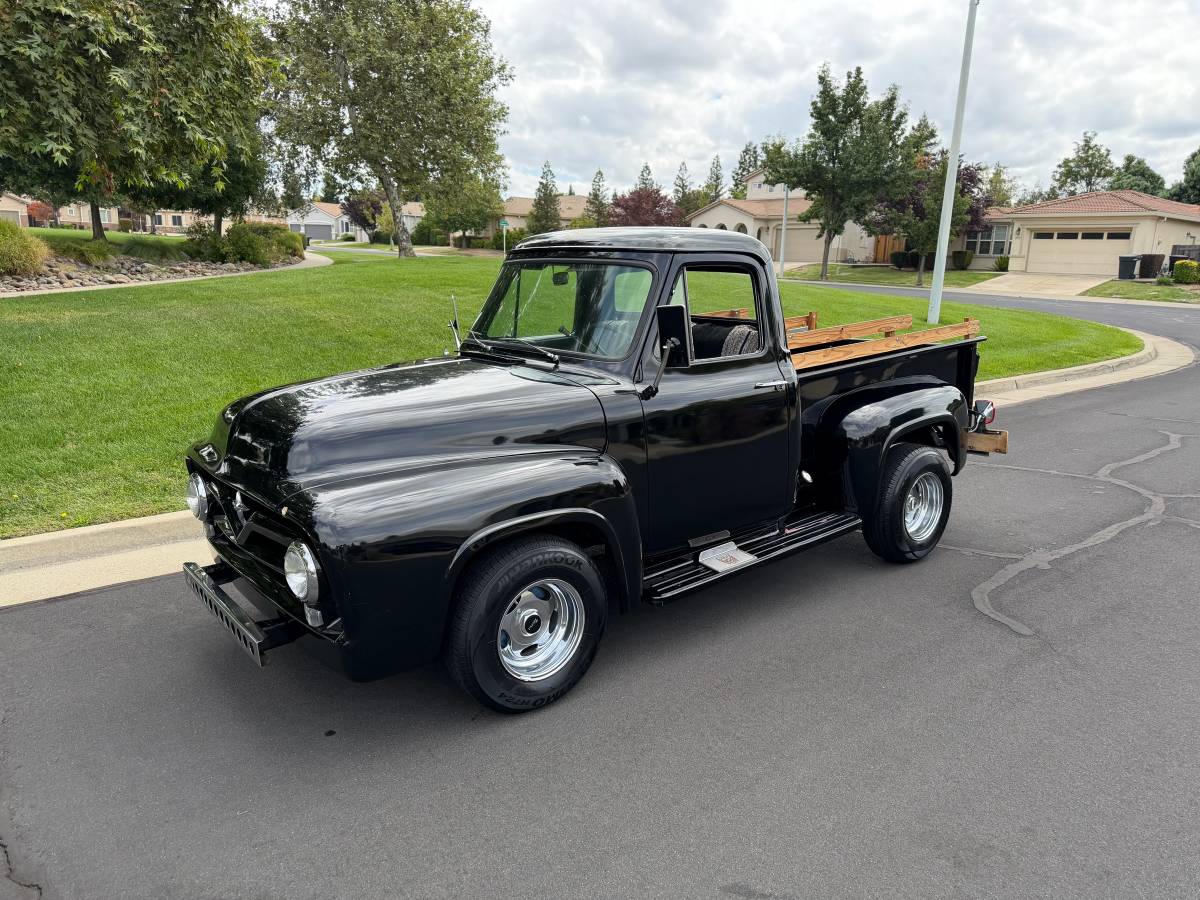 Ford-F-100-1955