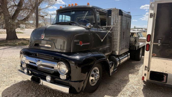 Ford-F-100-1956