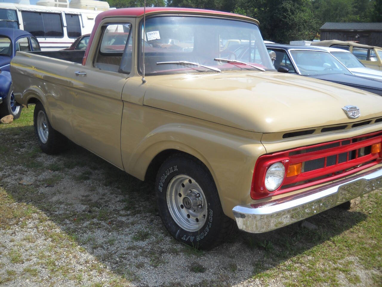 Ford-F-100-1963-Tan-Tan
