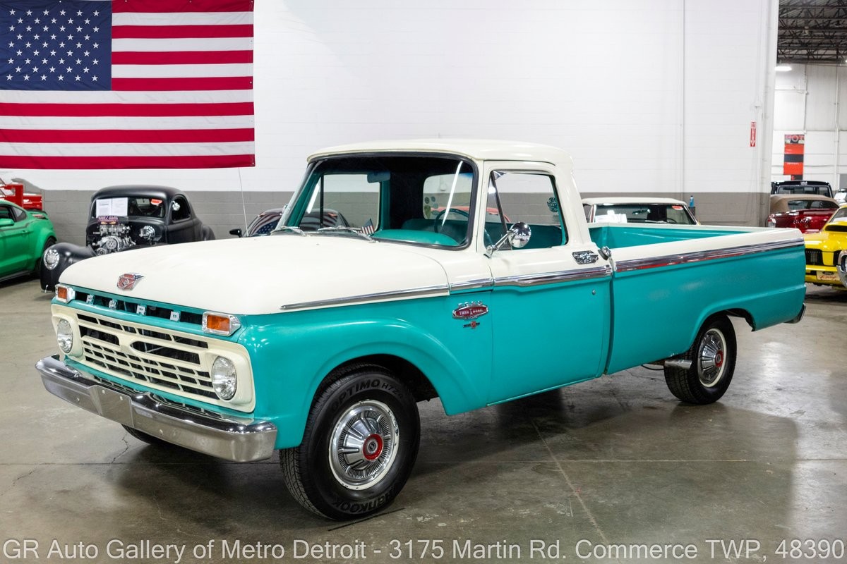 Ford-F-100-1966-Turquoise