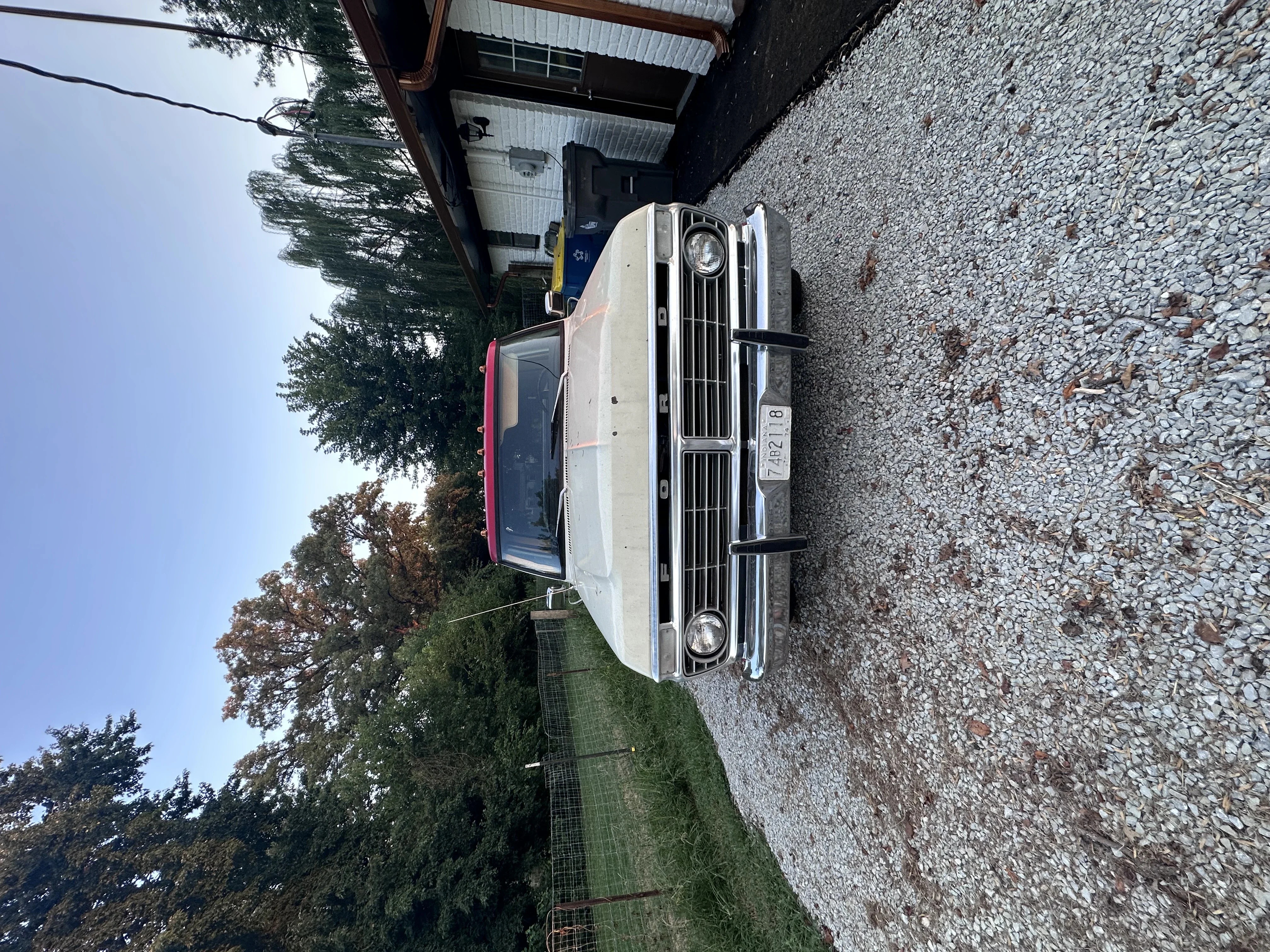 Ford-F-100-1974-Red-Red